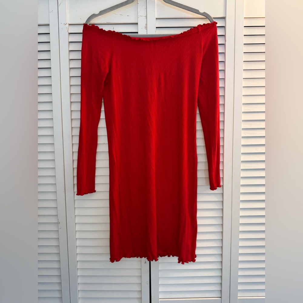 Trendy H&M Red Off-Shoulder Dress